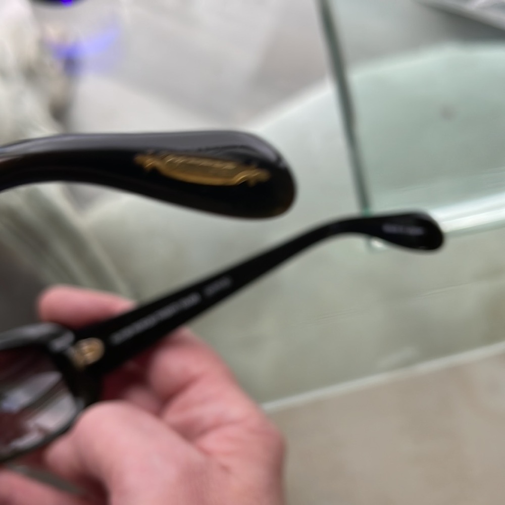 OLIVER PEOPLES SUNGLASSES - Picture 6 of 8